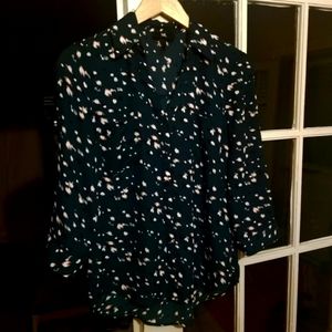 IZ byer Green printed blouse